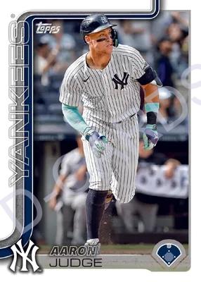 PŘEDPRODEJ - 2025 Topps Series 1 Baseball Hobby Box